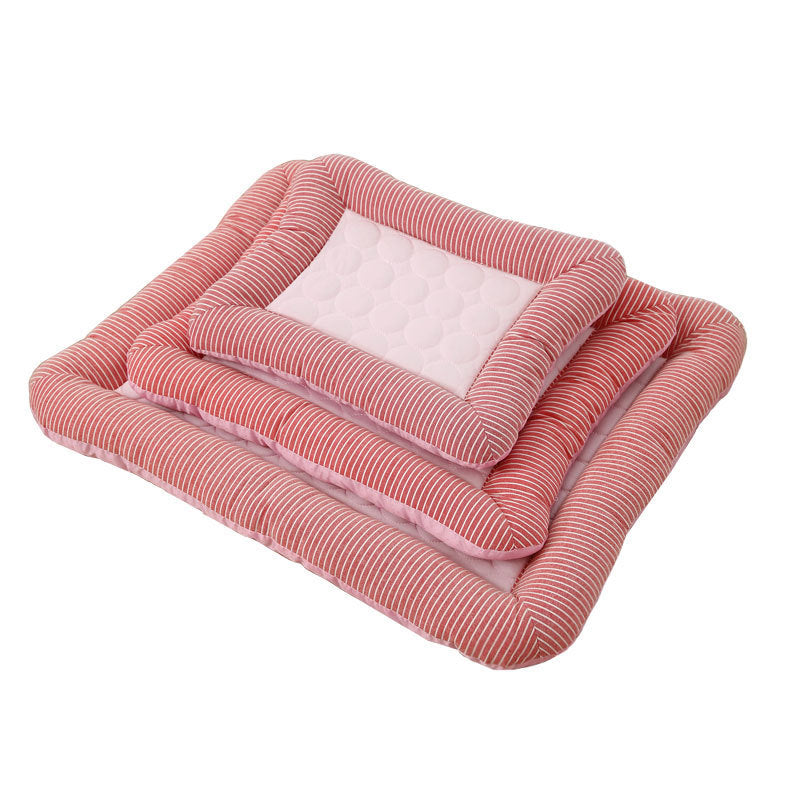 🐾 Tapis Rafraîchissant Soie Glacée - Confort Été Chiens et Chats Crimson Medea